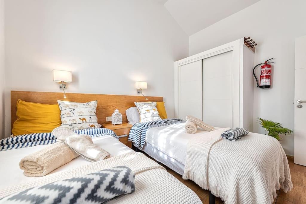 Bungalows Los Arcos 77 San Bartolomé 외부 사진